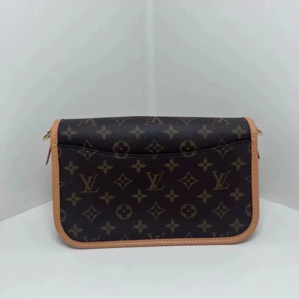 Louis Vuitton Women Pre-Loved Bag Very Good Condition